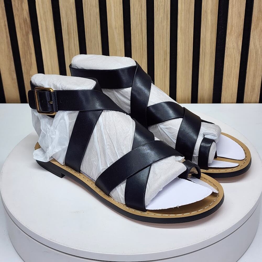 NEW - Marc Fisher LTD Lollie Women’s Black Strappy Flat Sandals Size 7